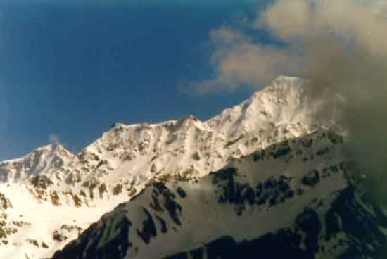 peaks from Darwa top