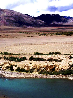 en route Manali to Leh
